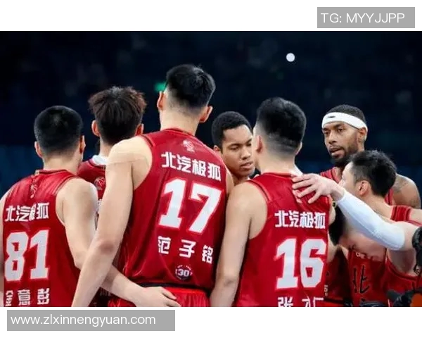 深圳羽毛球队在杯赛积分榜上以75分稳居第一名展现强劲实力