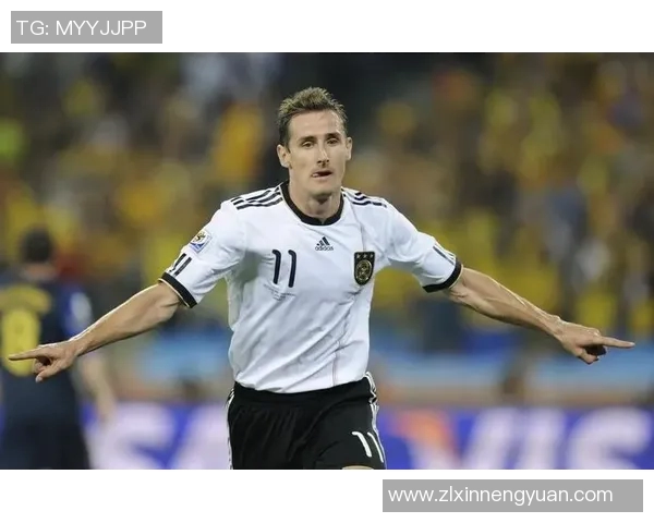 全球铁杆足球明星盘点他们的传奇故事与辉煌成就 全球铁杆足球明星盘点他们的传奇故事与辉煌成就