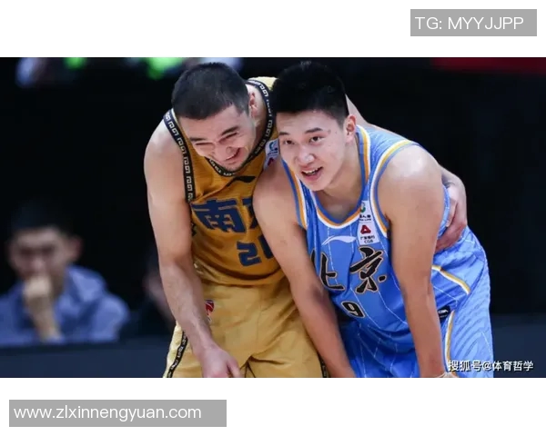 成都篮球队在选拔赛中以69分稳居积分榜首位展现强劲实力