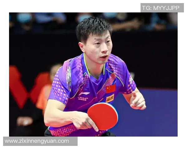 紫色球衣下的足球明星们如何在赛场上展现独特风采与魅力